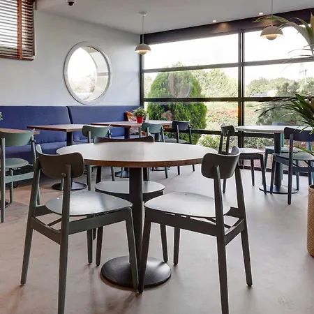 B&B HOTEL Reims Tinqueux-3